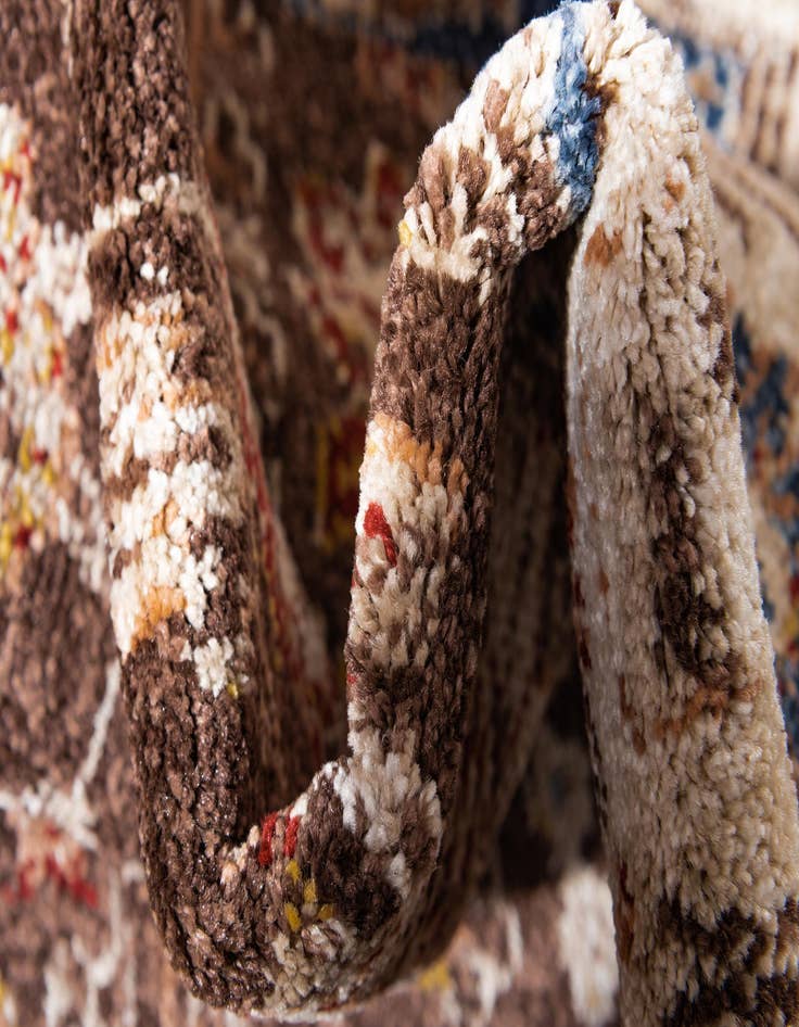 Detail image of 8' x 8' Eden Round Rug