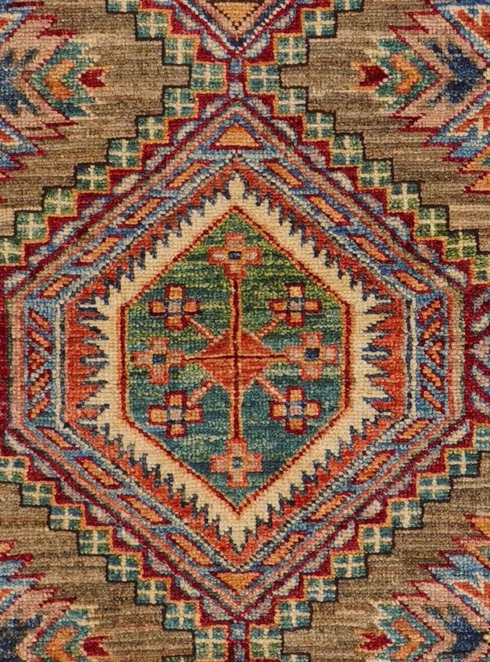 2' 8 x 10' 8 Hand Knotted Kazak Round Rug