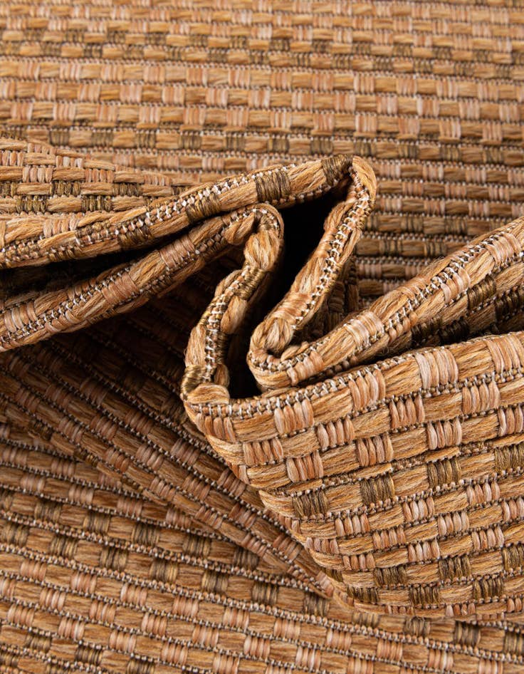 Detail image of 6' x 6'  Washable Border Indoor / Outdoor Round Rug