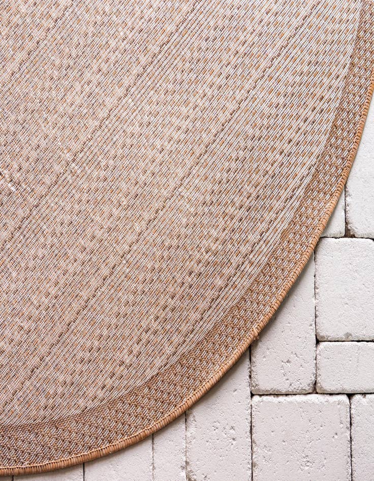 Detail image of 6' x 6'  Washable Border Indoor / Outdoor Round Rug