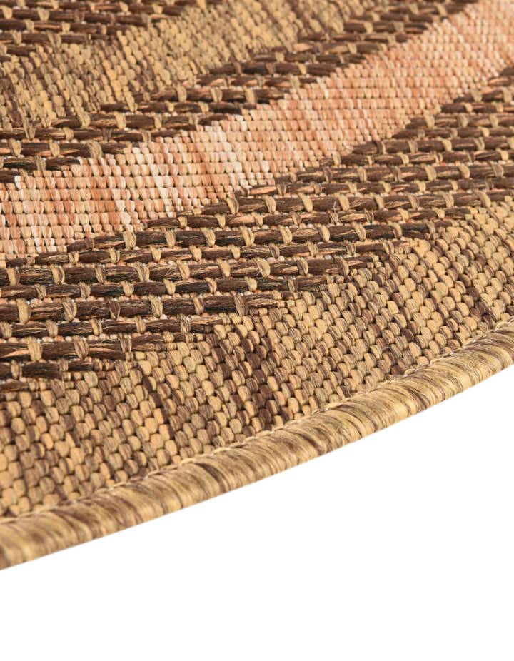 6' x 6' Easy-Clean Border Indoor / Outdoor Round Rug