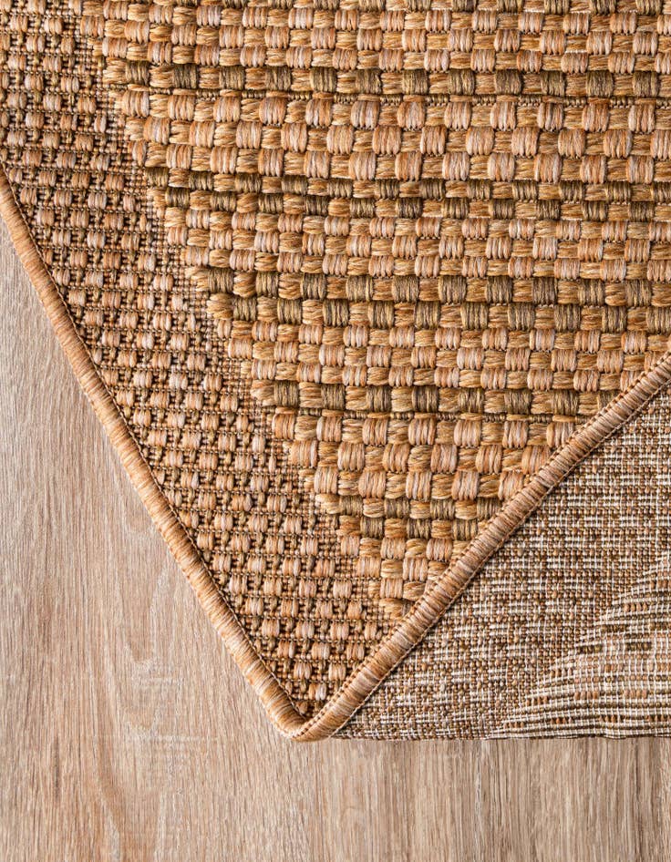 Detail image of 10' x 10'  Washable Border Indoor / Outdoor Round Rug