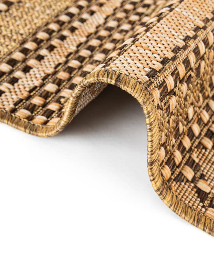 Detail image of 6' x 6'  Washable Modern Indoor / Outdoor Round Rug