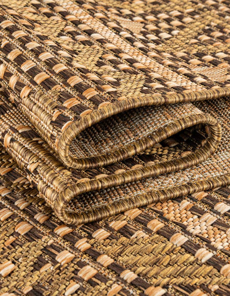 Detail image of 6' x 6'  Washable Modern Indoor / Outdoor Round Rug