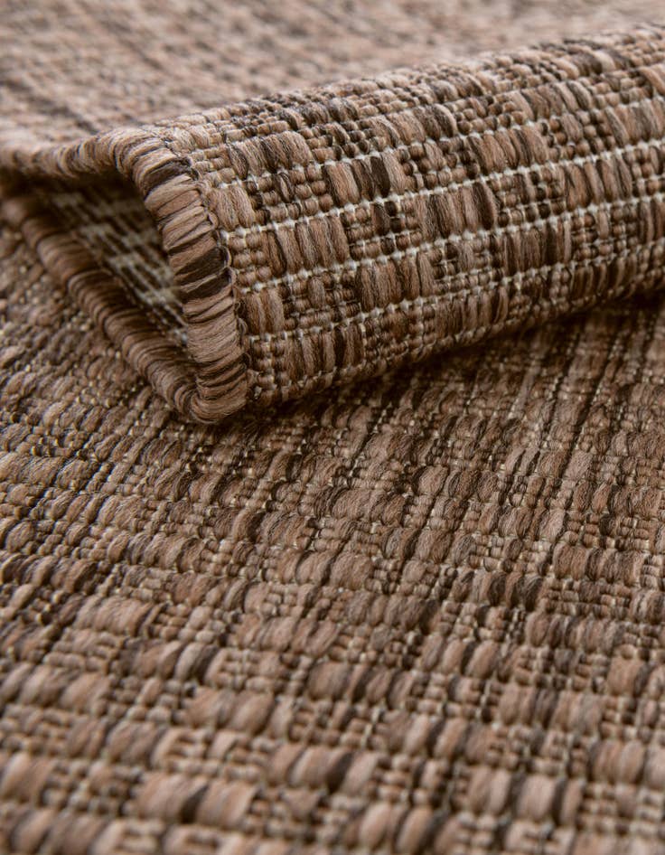 Detail image of 6' 1 x 6' 1 Easy-Clean Solid Indoor / Outdoor Round Rug