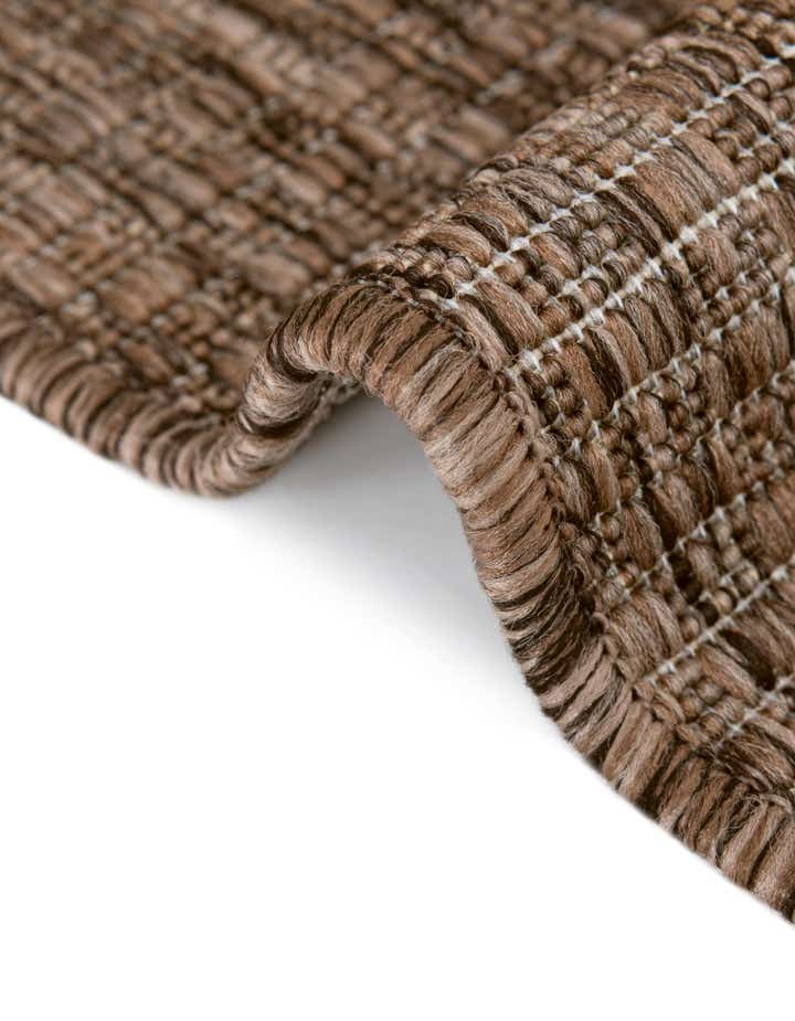 6' 1 x 6' 1 Easy-Clean Solid Indoor / Outdoor Round Rug