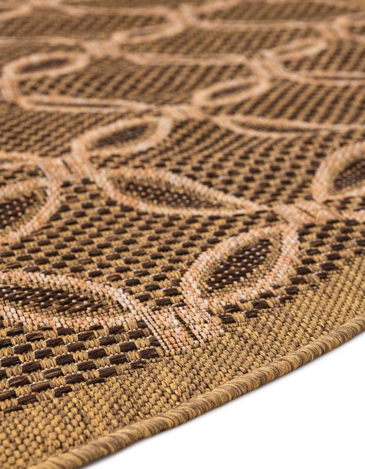 Detail image of 6' x 6' Easy-Clean Trellis Indoor / Outdoor Round Rug