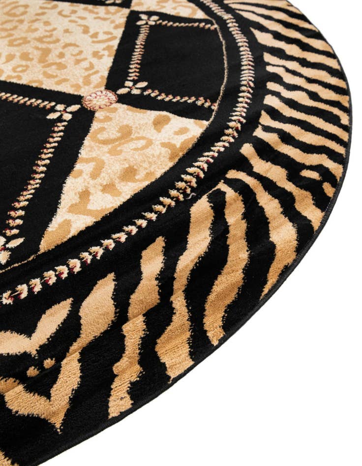 Detail image of 7' 10 x 7' 10 Safari Round Rug
