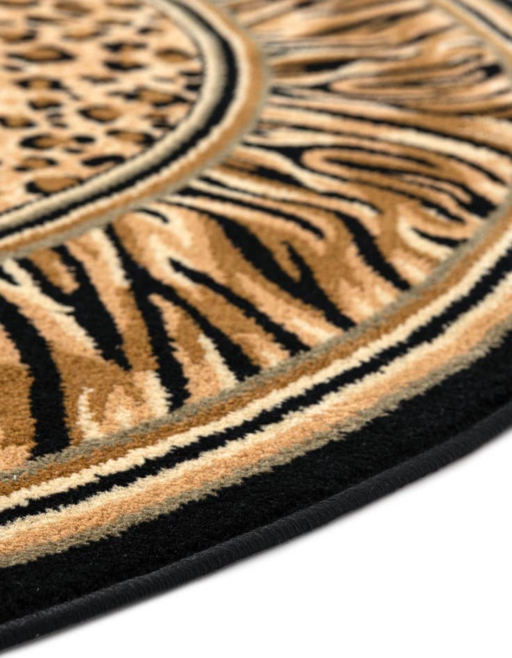 Detail image of 6' 1 x 6' 1 Safari Round Rug