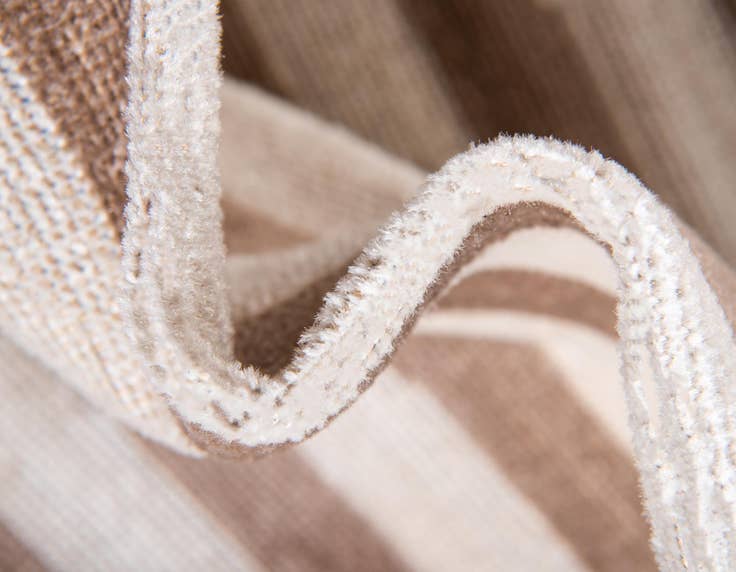 Detail image of 5' x 5' SoHo Round Rug