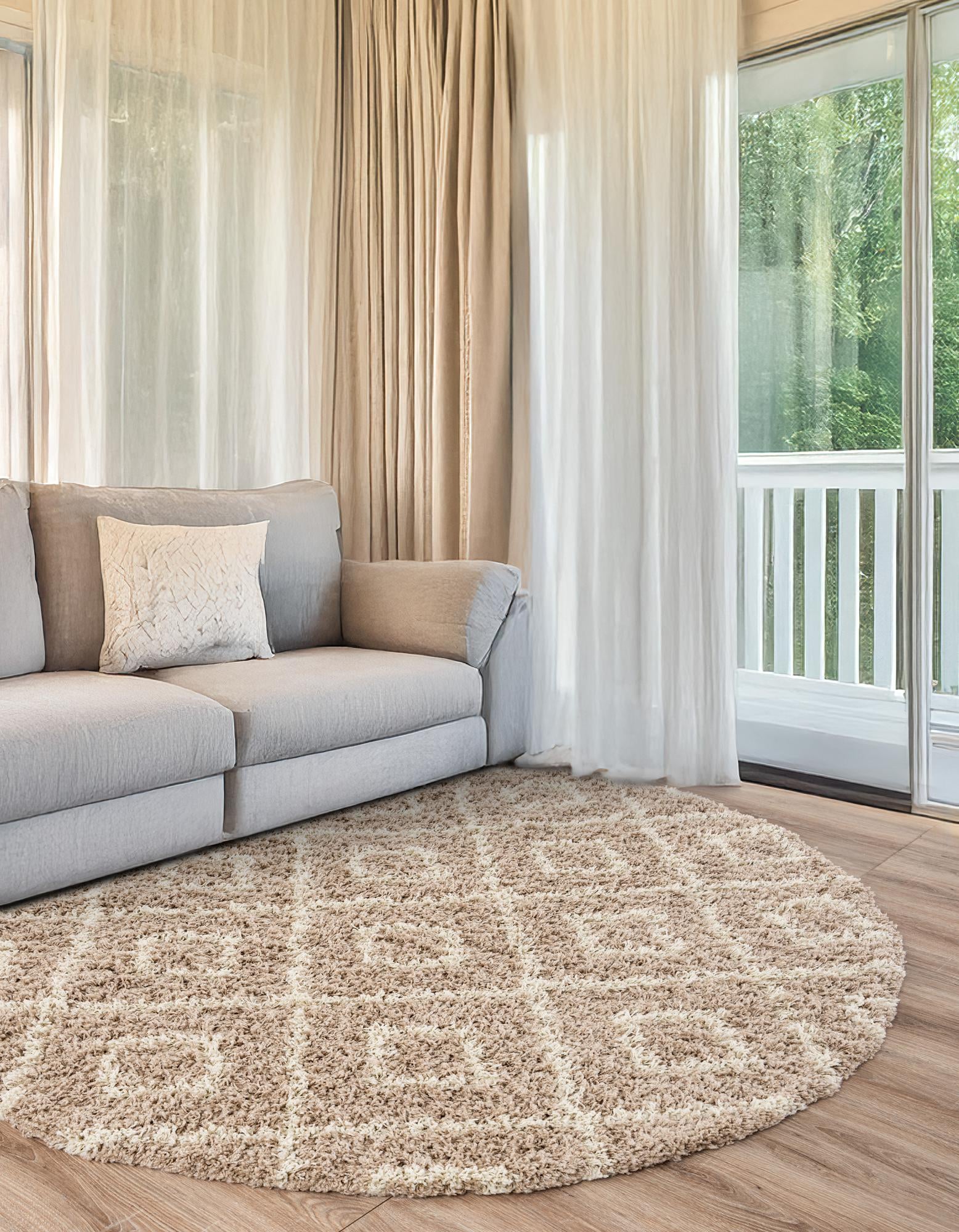 3' 3 x 3' 3 Trellis Shag Round Rug