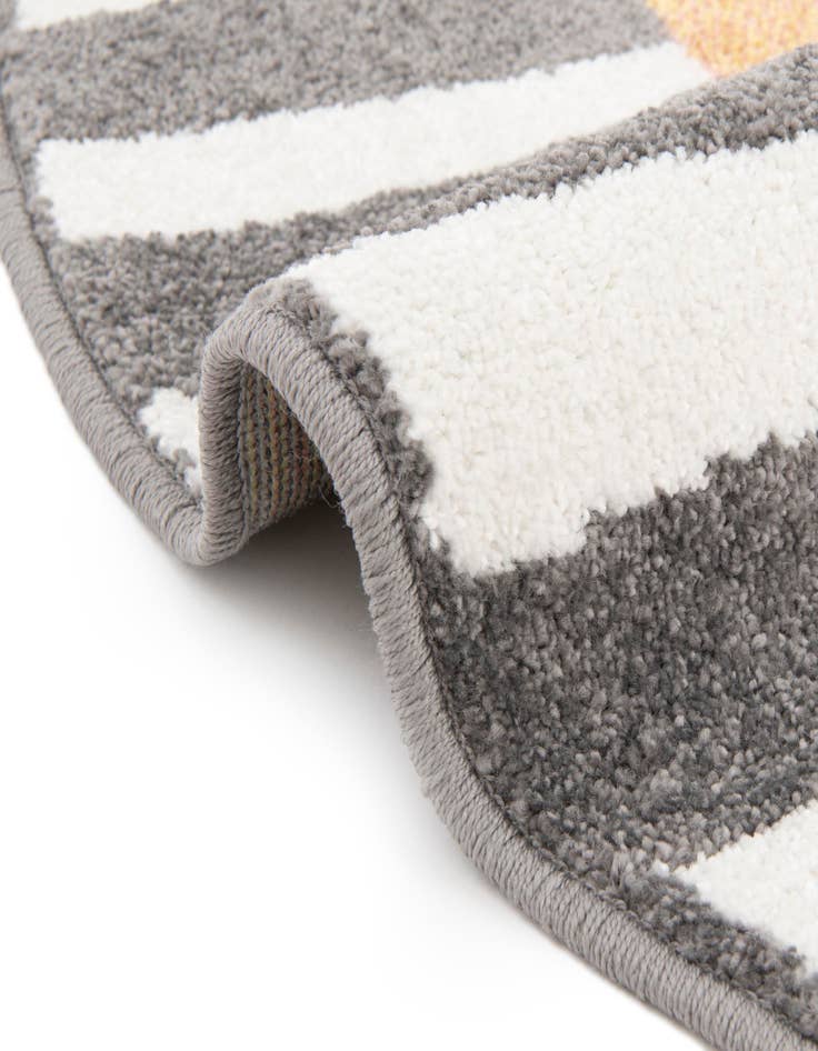 Detail image of 5' 3 x 5' 3 Cat Whimsy Kids Round Rug