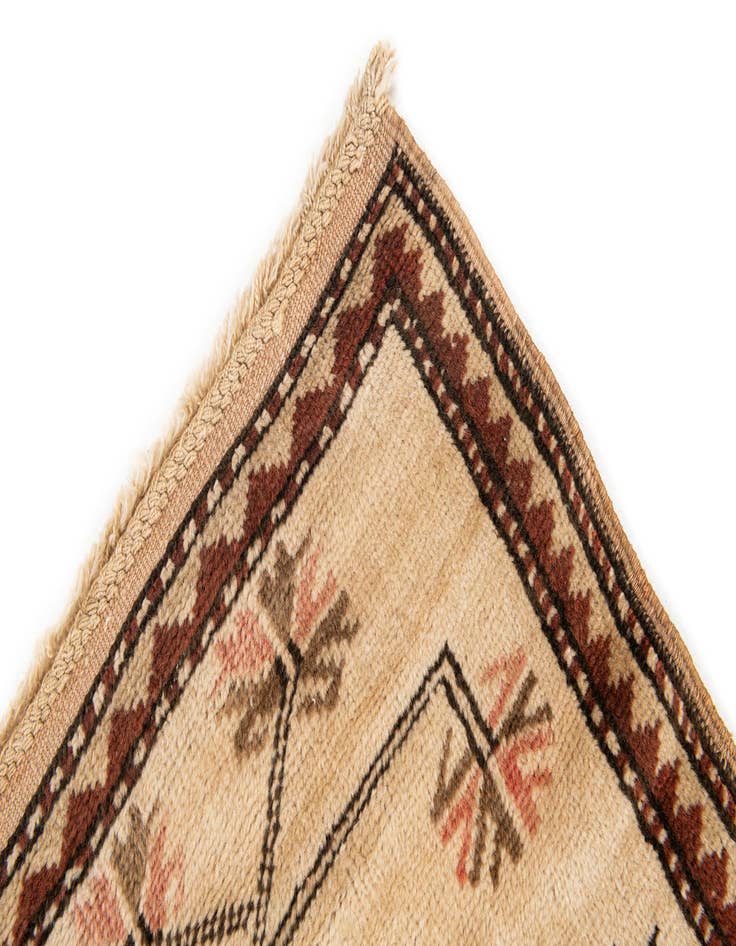 Detail image of 4' x 7' 8  Hand Knotted Anatolian Wool Runner Rug