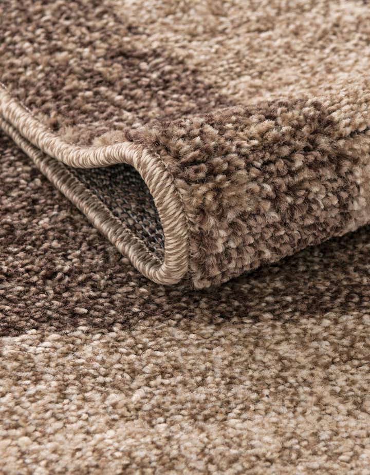 2' 7 x 10' Angelica Runner Rug