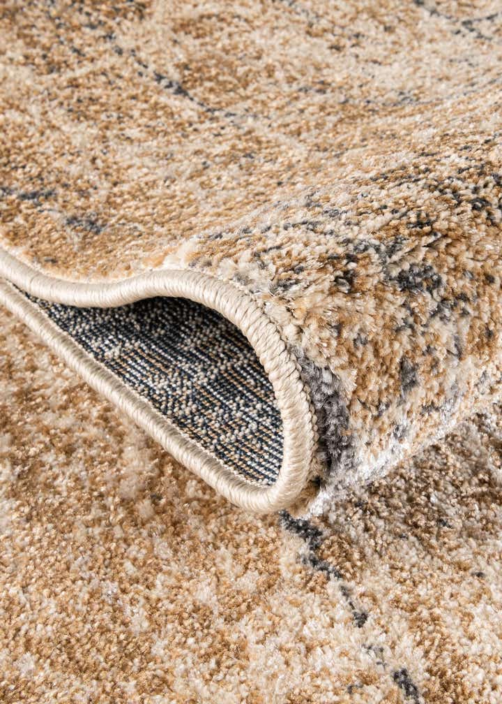 2' 7 x 10' Aria Runner Rug