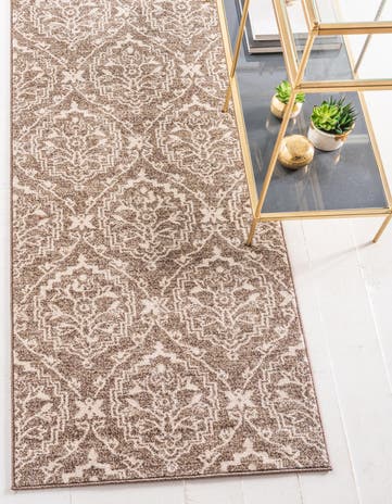 2' 7 x 10' Damask Runner Rug
