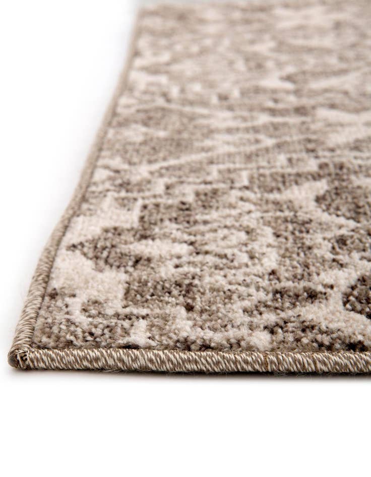 Detail image of 2' 7 x 10' Damask Runner Rug