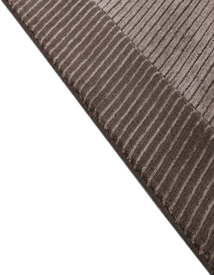 Detail image of 2' 7 x 13' 1  Hand Knotted Darya Wool Runner Rug