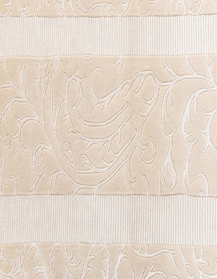 Detail image of 2' 8 x 10' 4  Hand Knotted Darya Wool Runner Rug