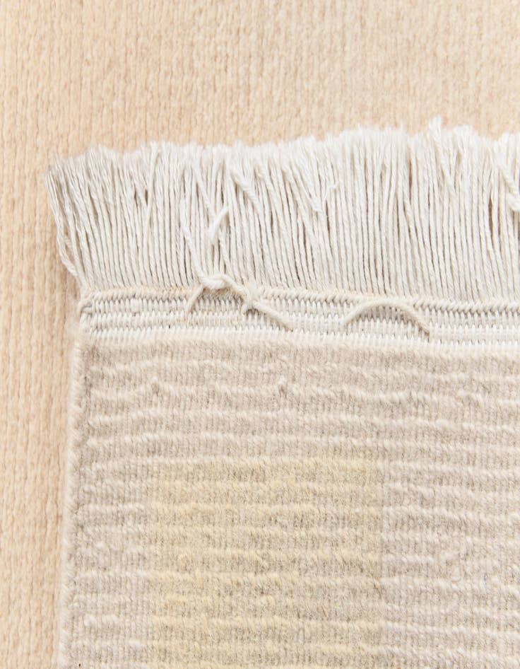 Detail image of 2' 9 x 9' 9 Darya Runner Rug