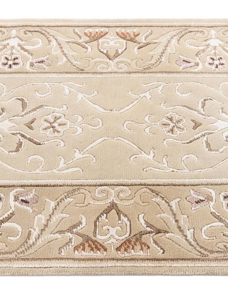 Detail image of 2' 9 x 9' 8 Darya Runner Rug