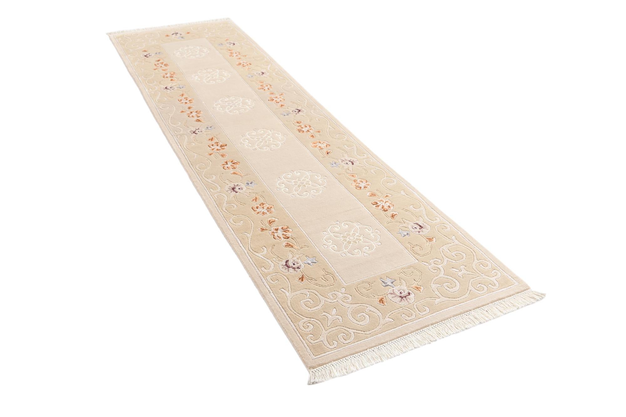 2' 8 x 9' 8 Darya Runner Rug