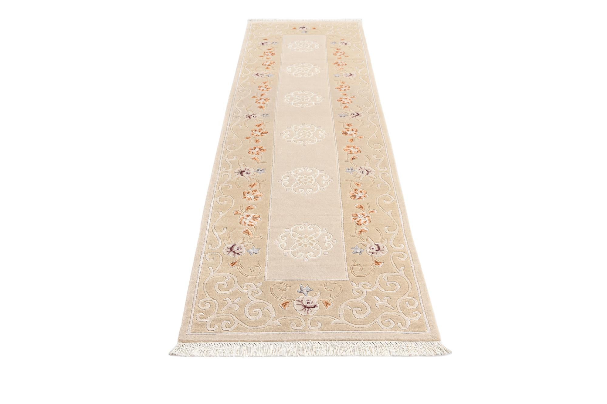 2' 8 x 9' 8 Darya Runner Rug