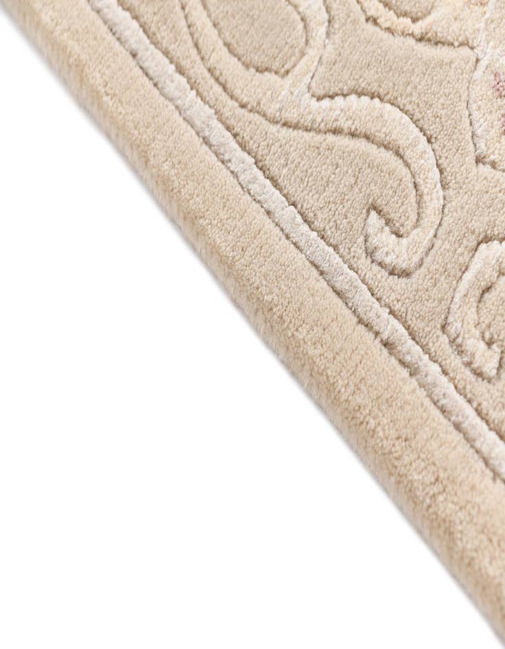 Detail image of 2' 8 x 9' 8 Darya Runner Rug