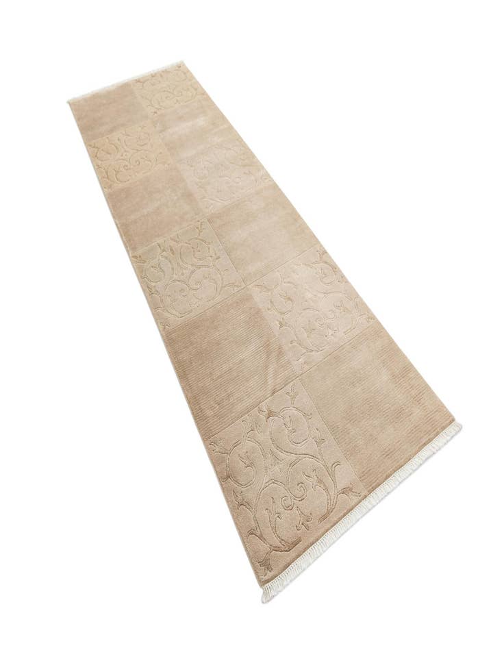 Detail image of 3' 3 x 9' 9 Darya Runner Rug