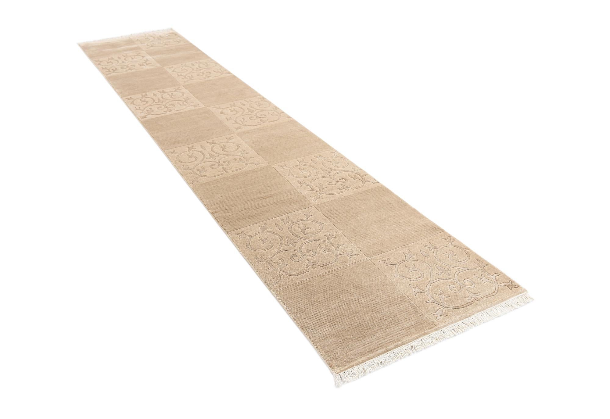 2' 7 x 13' Darya Runner Rug