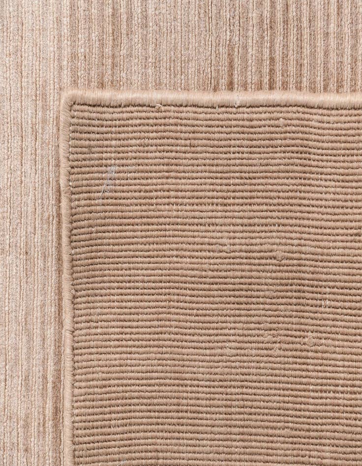 Detail image of 2' 8 x 13' Darya Runner Rug