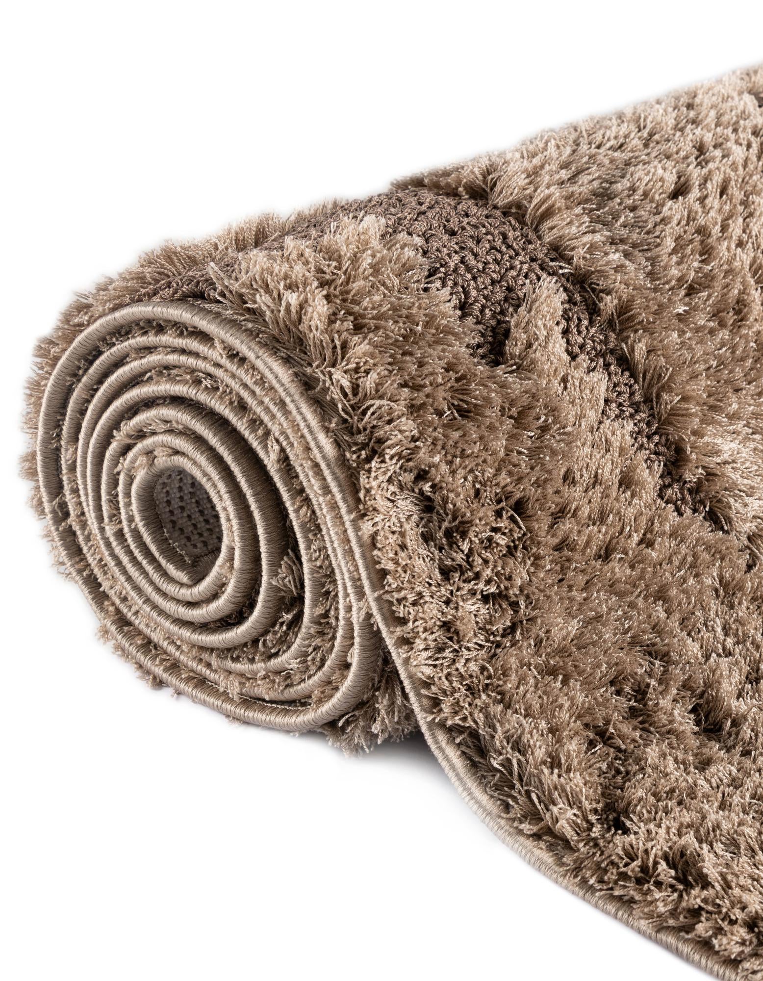 2' x 6' 7 Floral Shag Runner Rug