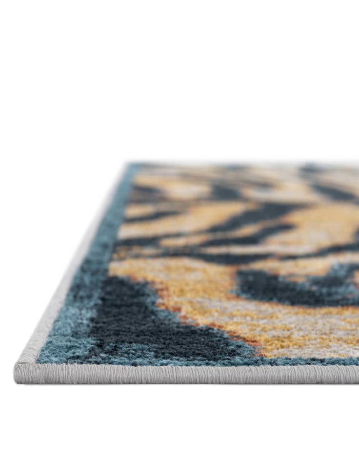 Detail image of 2' x 4' Kamala Washable Runner Rug