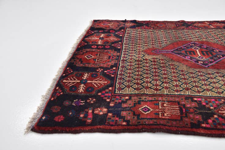Detail image of 4' 4 x 9' 6 Hand Knotted Koliaei Persian Wool Runner Rug