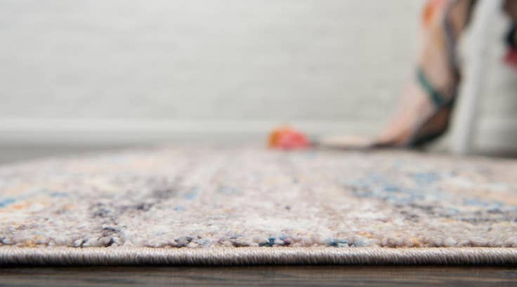 Detail image of 2' 7 x 8' 2 Madrid Runner Rug