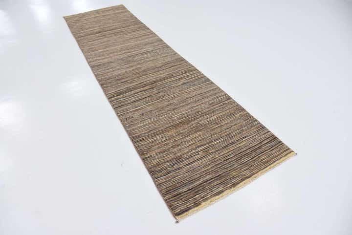 2' 6 x 9' 8 Modern Ziegler Runner Rug