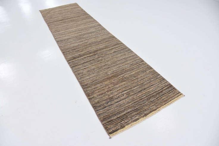 Detail image of 2' 6 x 9' 8 Modern Ziegler Runner Rug