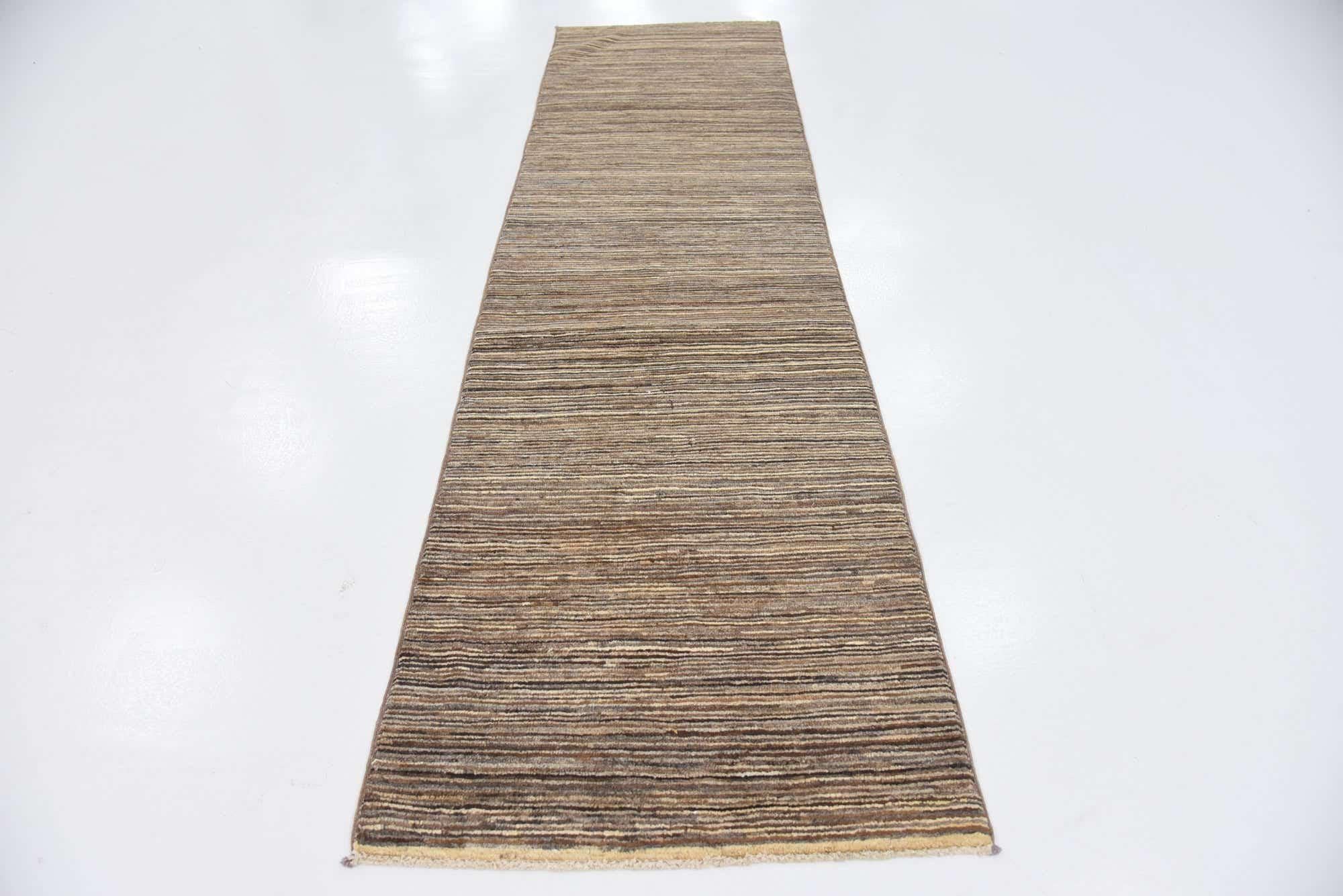2' 6 x 9' 8 Modern Ziegler Runner Rug