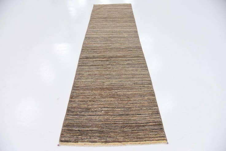 Detail image of 2' 6 x 9' 8 Modern Ziegler Runner Rug