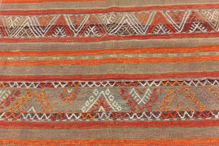 Detail image of 4' 4 x 9' Hand Knotted Moroccan Wool Runner Rug
