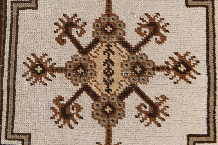 2' 10 x 9' 9 Hand Knotted Moroccan Wool Runner Rug