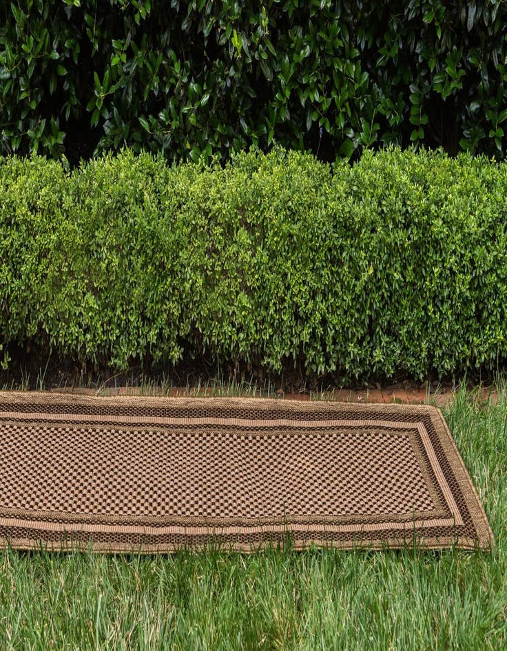 Detail image of 2' 2 x 6'  Washable Border Indoor / Outdoor Runner Rug