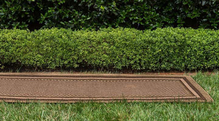 2' 2 x 6' Easy-Clean Border Indoor / Outdoor Runner Rug