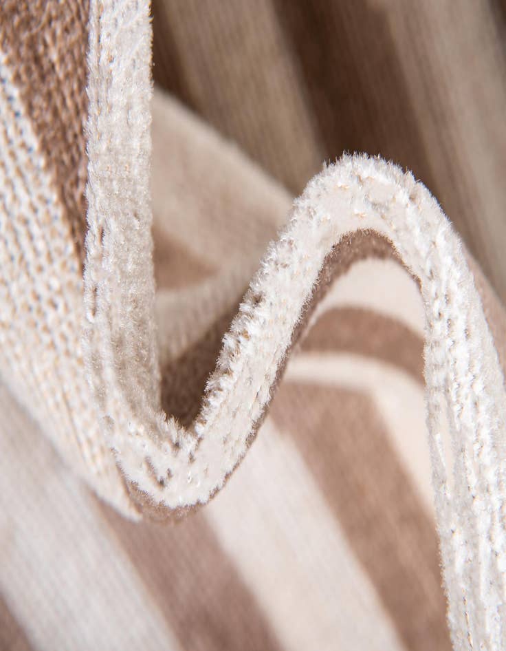 Detail image of 2' 9 x 9' 10 SoHo Runner Rug