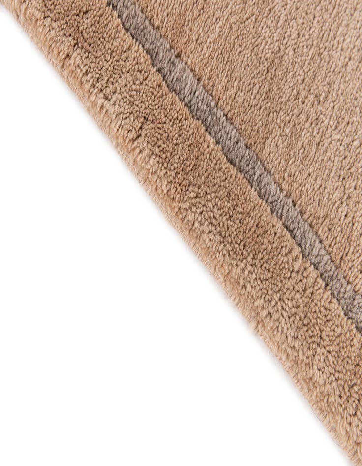 Detail image of 2' 9 x 10'  Hand Knotted Tibet Wool Runner Rug