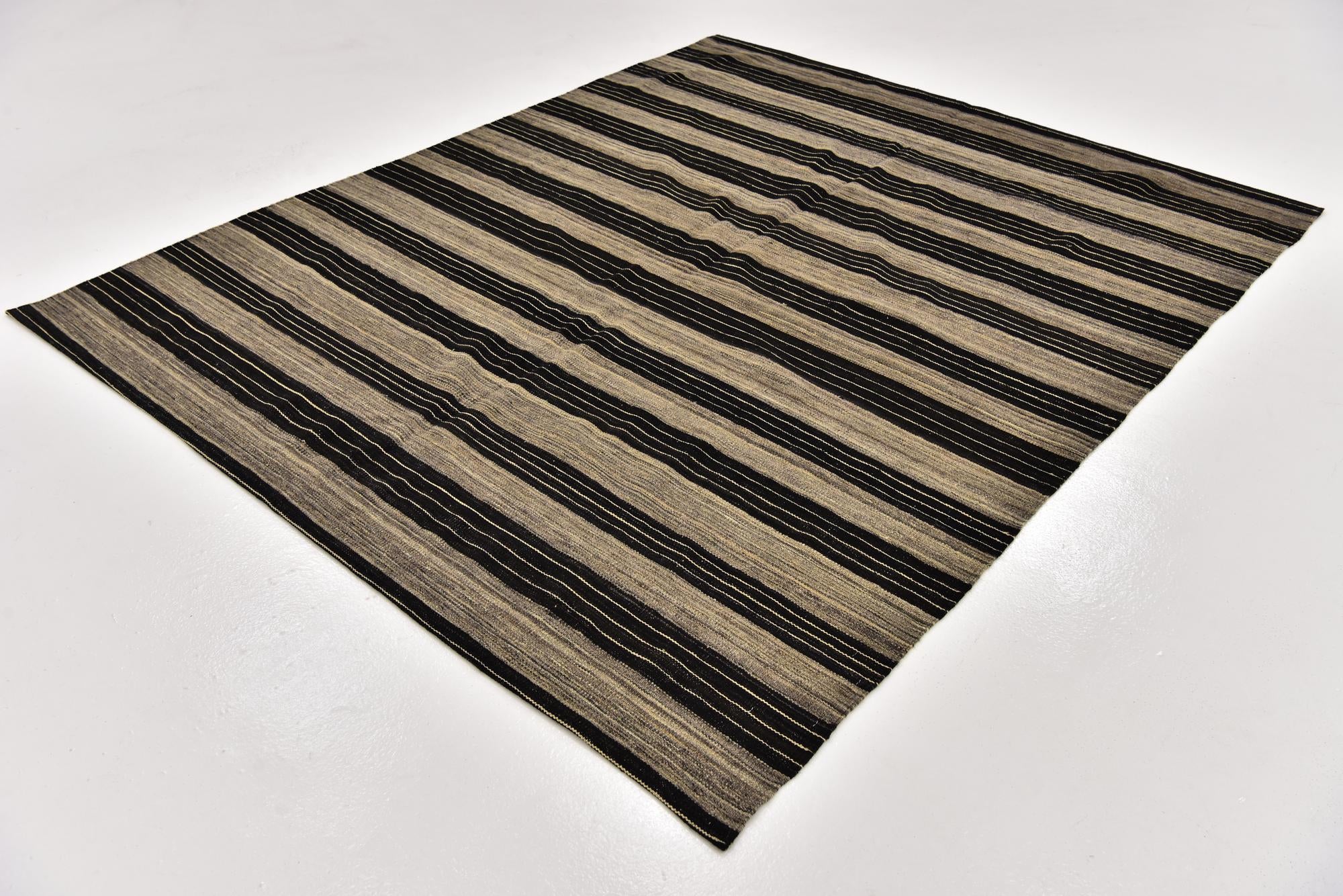 6' x 7' 2 Hand Woven Kilim Modern Wool Square Rug