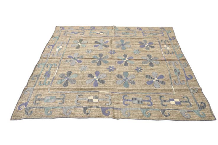Detail image of 5' 5 x 5' 7 Hand Woven Kilim Suzani Wool Square Rug