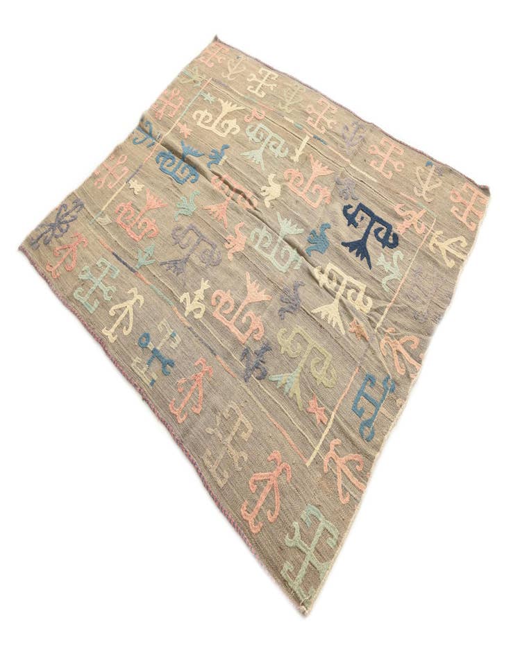 Detail image of 5' x 5' 10  Hand Woven Kilim Suzani Wool Square Rug