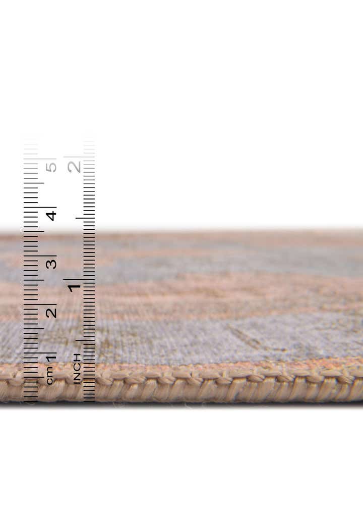 7' 6 x 7' 6 Washable Timeless Square Rug