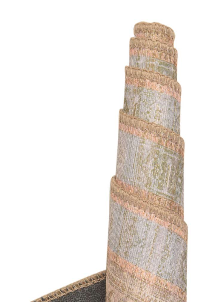 7' 6 x 7' 6 Washable Timeless Square Rug